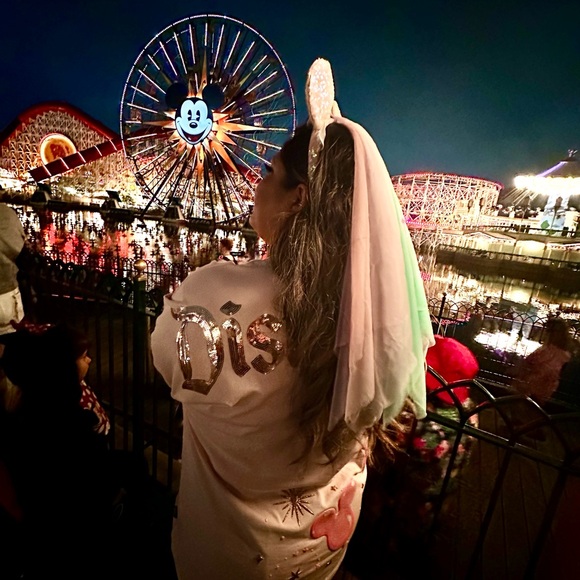 Meet your Posher, Gloria - Picture 1 of 1